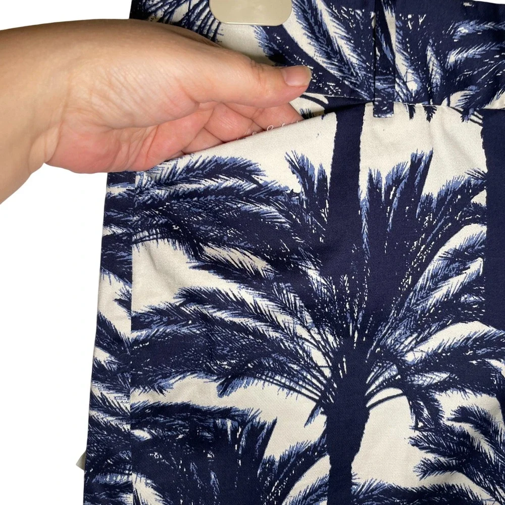 The Limited Palm Print Shorts - Navy and Cream